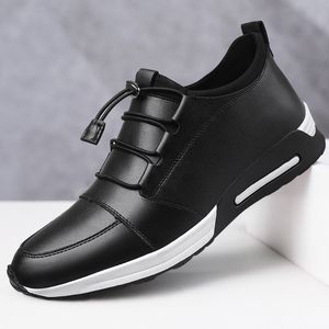 Sapatos Tenis achat en gros de chaussure cuir hommes mocassins hommes casual chaussures vente noire chaussures de baskets de concepteur chasseur chasseur sapato masculino tenis hugbre