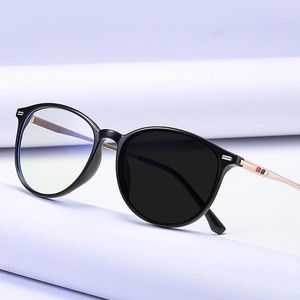 Óculos de sol Tessalate Designer de marca Mulheres PoCrômico Leitura Óculos Homens Chameleon Quadro óptico Presbyopia Óculos com Lente CR-39