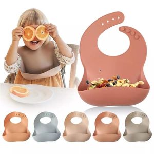 Silica Gel Bib för baby Food Barn Handduk Vattentät Salivväska Tvättfri