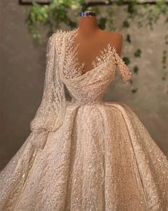 المزيد من اللؤلؤ فستان الزفاف واحد الكتف الترتر أثواب الزفاف طول الطابق طول بريق خط رداء دي ماري
