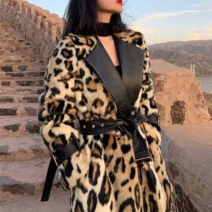 Lautaro Winter Long Leopard Print Warm Fluffy Faux Fur Trench Coat per donna manica lunga doppio petto moda europea 210927