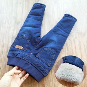 Neue Baby Jungen Kleidung Hohe Qualität Verdicken Winter Warme Kaschmir Jeans Jungen Wilde Kleine Füße Hosen Kinder Jeans 1-9Y 210306