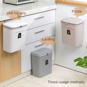 7L / 9L Wall Mounted Trash Can Bin With Lid Waste Kitchen Cabinet Door Hanging Garbage Car Recycle Dustbin Rubbish 210728