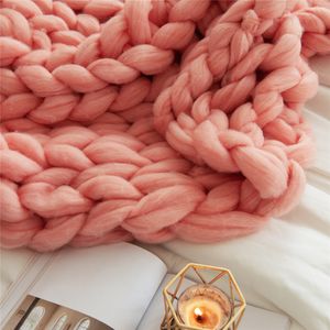 Coperta accogliente in maglia robusta per il divano da letto decorazione per la casa rosa blu giallo plaid per letti caldi bastoncini ponderati.