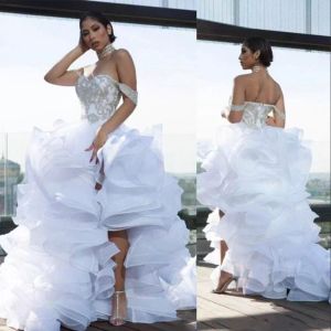 Wspaniałe marszczenia sukienki ślubne suknia ślubna koralika koronkowa aplikacja z ramion organza zamek błyskawiczny