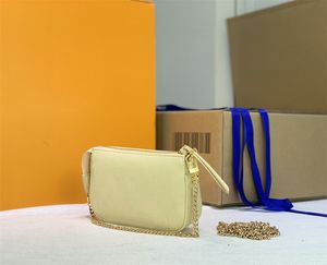 Escale Pochette accessoires النساء محفظة مصغرة حقيبة مصمم مخلب حقيبة مع الذهب سلسلة التعادل صبغ العملاق سلسلة أكياس صغيرة 062305