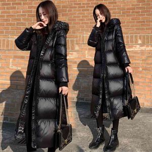 黒の光沢のあるパーカーコート女性のファッション厚い冬のフード付き緩い長いジャケット女性の防風の雨の暖かいoutwars 210923