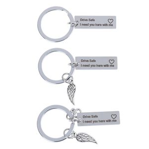 Party Favor Fashion Keyring Gifts Graverad Drive Säker Jag Älskar dig Keychain Par Pojkvän Flickvän Man Wife Gift Favoriter