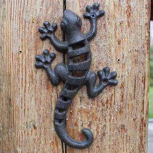 Black europeiska Vintage trädgård Gjutjärn Gecko Wall Lizard Figurines Bar Wall Decor Metall Animal Statyer Handgjorda Skulptur 210.811