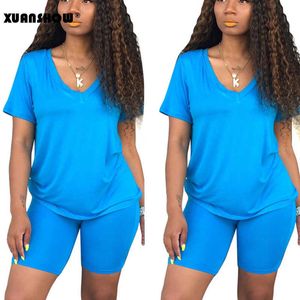 Xuanshow jogging V-ringning kortärmad vanlig t-shirt med raka snäva shorts fast färg stickad 2-del set ropa de mujer y0719