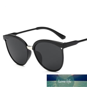 Doces Marca Designer Cat Eye Sunglasses Mulheres Luxo Plástico Sol Óculos Clássicos Retro Ao Ar Livre Oculos de Sol Gafas Preço de Fábrica Projeto Especialista