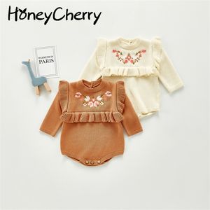 Vår och höst Baby Girls Sweater Broderade Barnkläder Siamese Bodysuits Klättra Kläder Tjej 210702