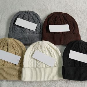 Fashion Men Designers Hats Bonnet Women Winter Brand Knitted Cap Outdoor Riding Ski Hat Mask Beanies Caps
