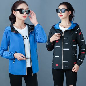 2022春秋のファッション女性のジャケットポケットジッパーフード付きウインドブレーカーファンブラー2サイドウエア緩いコートプラスサイズ4xl