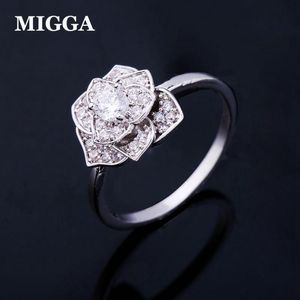 Cluster Rings MIGGA Elegant Cubic Zirconia Camellia Flower Ring For Women White Gold Color Crystal Bague Party Jewelry