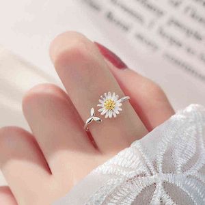 Fashion Cute Yellow Daisy Ring Female Small Leaf Opening Ring Romantic Girlfriend Ring Birthday Party Anniversary Gift G1125