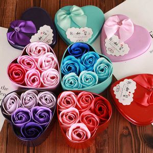 Kalp Hediye Sabunları toptan satış-Kalp Şeklinde Sabun Çiçek Hediye Kutusu Kokulu Banyo Vücut Petal Çiçek Sabun Kalp Düğün Dekor Yapay Gül Çiçek