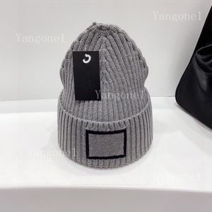 2021 Mode Beanie klassischer Buchstabe Schädel Kaltkappe Mann Frau Warm Herbst Winter Ausgestattet Unisex Hüte Top Qualität Weihnachtsgeschenke