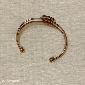 Classico fondo in rame semplici bracciali aperti anelli a mano alla moda Accessori per gioielli per la collezione da donna Articoli per braccialetti regalo vip