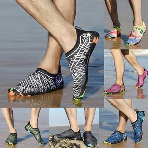 Boyutu 35-46 Unisex Sneakers Yüzme Ayakkabıları Hızlı Kuruyan Aqua ve Çocuk Su Zapatos De Mujer Plaj Su Ayakkabı Y0714