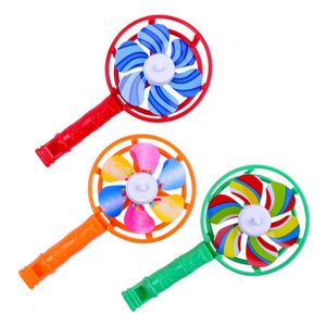 Rolig Party Props Musikalisk utveckling Toy 1pcs Coloful Windmill Kids Whistle Toys Barn Present Slumpmässig Färg Plast 1c3