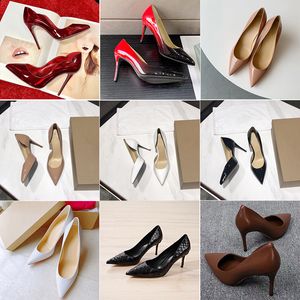 Tańsze Desinger Trampki Kobiety Sukienka Przypadkowe buty So Skate Heal Heels Moda Luxurys Platforma Trenerzy Skórzane Party Wedding Walking Jogging Heel