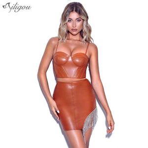 Kvinnors Ärmlös PU Läder Sexig Fransed Mini Klänning Halter Spaghetti Strap Catsuit Party Nightclub Kostym 210525