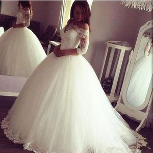 Gorgeous 3/4 Long Sleeves Wedding Dresses Ball Gown Elegant Off The Shoulder Lace Scalloped Custom Made Sweep Train Covered Buttons Vestido De Novia 403 403