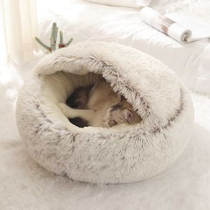 Pet Dog Gato Redondo Cama de Pelúcia Semi-fechado Cat Ninho para conforto do sono profundo em gatos de inverno cama pequena calça cesta macia kennel 210713