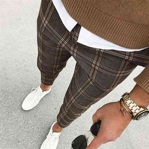 Seksowna Wysoka Wasit Wiosna Letnia Moda Kieszonkowy Męskie Slim Fit Plaid Proste spodnie nogi Casual Ołówek Jogger Spodnie 210715