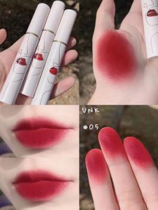 Velvet Matte Lip Glaze Långvarig Fuktgivande Ljusande hud Liquid Stick Professionell Makeup