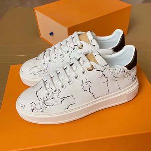 Fashion Best Top Quality real leather Handmade Multicolor Gradient Technical sneakers men women famous shoes Trainers 67