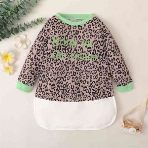 Baby-/Kleinkind-Leopardenkleid mit Buchstaben 210528