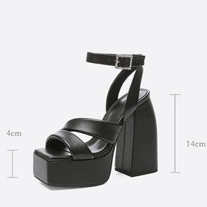 2022 Kobiety Ladies Leather Super 14cm Chuncky Heel Heel Sandals 4 CM Platformy Pompy Sheepskin Bottom Dance Party Wedding Diamond Buckle Dress Mary Jane Square Head