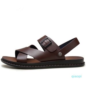 Slajdy Buty męskie Sandały Oryginalna Skóra Moda Wygodne Wygodne Klamra Pasek Buty z pudełkowymi Sandals Męski Designer Sandal Designer Hurt