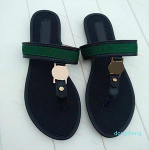 Luxury-2022 Fashion Brand Wonen Sandals Большой размер 35-42 Флиппы Красные Сандалии Резиновая подошва с веб-ремнем Женщины Тапочки 30 Цвет