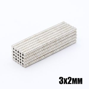 Hurtownie - W magazynie 100 sztuk Silne Round NDFEB Magnesy Dia 3x2mm N35 Rare Earth Neodymium Stały Craft / DIY Magnet