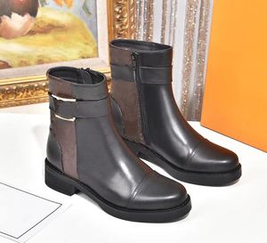 2021 Kvinnors märke Martin Boots Äkta läder Material Toppkvalitet Fashion Non Slip Winter 35-40 Storlek