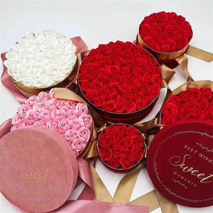 Round Velvet Soap Flower Pudełko Pudełko Rękbonowe Ręczne Kwiat Box z Nigdy Fading Roses Wedding Favors Walentynki Dzień Matki 210925
