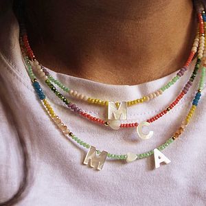 Skal brev halsband 2mm kristall 2020 nya smycken kvinnor kort boutique pärlstav tillbehör charm julklapp mode vild