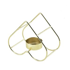 Creative Metal Candle Holder i Gold Heart Shape Iron Stand Geometrisk Ornament Cup Holder