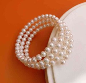 爆発的な推奨マルチサークルブレスレット、高品質の5-6mm Frhwaterの真珠の真珠抜きの絶妙なブレスレット