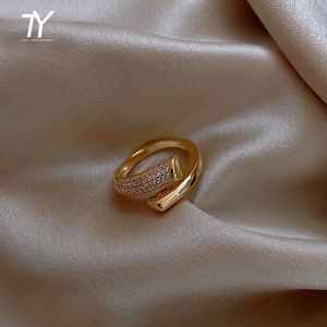 Kreativ design zirkon metall öppning ring för kvinna mode lyx smycken sexig fest tjej finger ovanliga ringar