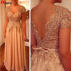 NY! Lång mor till brudgummen klänningar för bröllop 2022 Korta ärmar V-Neck Lace Beading Bodice Sash Plus Size Chiffon Prom Dress