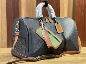 2021-tasarımcılar Duffel Çanta 45 cm 50 cm 55 cm Lüks Büyük Kapasiteli Seyahat Satış Yüksek Kalite Kadın Erkek Hakiki Deri Omuz Moda Çantası Kilit Head03 Ile Rive Taşıma