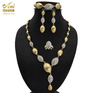 Aniid Africano Jóias Set Dubai Gold Color para Womens Indian Colar de Casamento e Brincos Acessórios Diamante Anel Hawaiiano H1022
