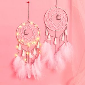 Dekorativa Objekt Figurer LED Lampa Flying Wind Chimes Lighting Dream Catcher Handgjorda Gåvor Dreamcatcher Feather Pendant Romantic Creative Wall Hanging