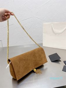 クラシックメッセンジャーバッグは封筒レディースデザイナーファッションジョーカーアスラントパッケージ品質を感じるDeerskinゴールデンメタルシングルポケットショルダー