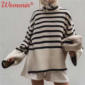 Oversized Paski Slit's Turtleneck Sweter Luźny Casual Pullover Kobiety Jesień Winter Ins Moda Ciepłe Dzianiny Dolny 211011
