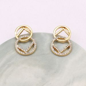 Stud Toptan Mektup Saplama Küpe Altın Gümüş Küpe Kristal Lüks Kadınlar Rhinestone Ear Studs Jewlery Düğün Partisi Takı